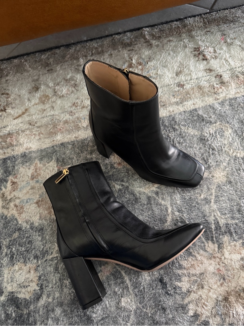 J CREW • leather apron square toe heeled boots - Picture 1 of 8